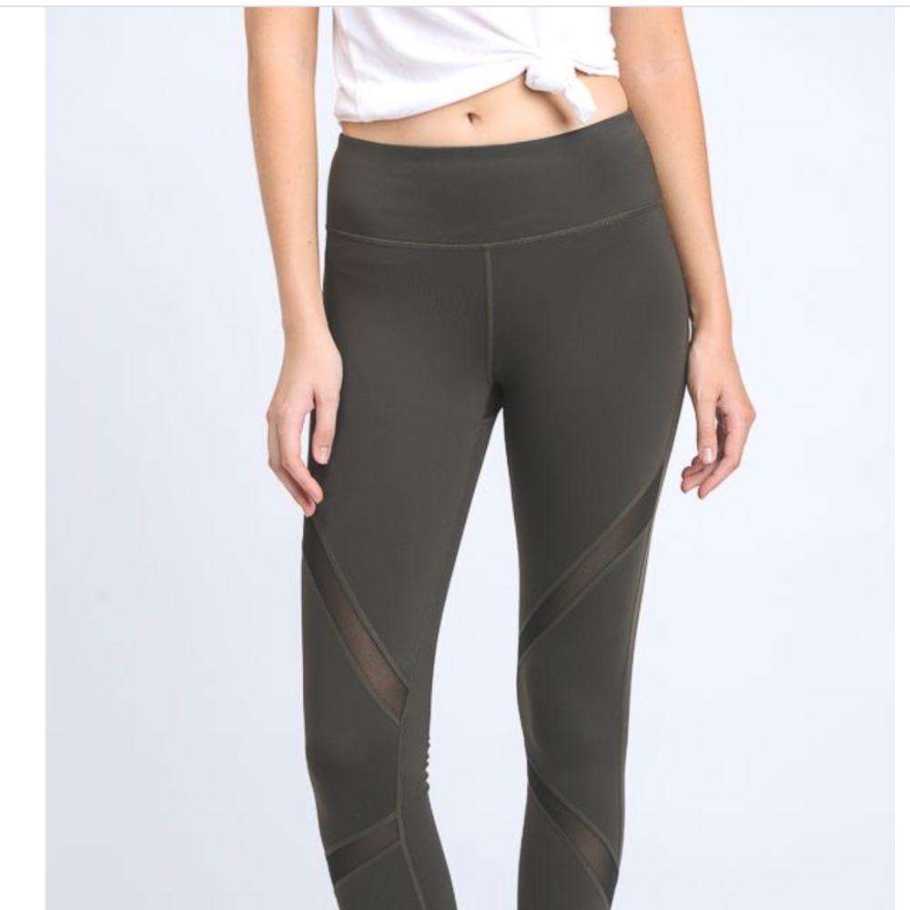 CROSS MESH PANEL LEGGINGS
